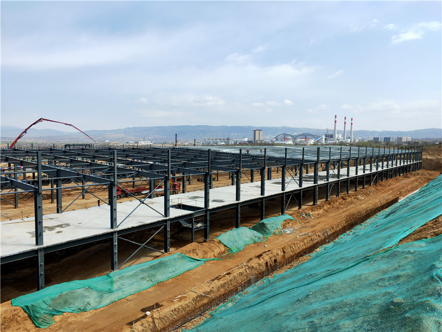 山西鋼結(jié)構(gòu)施工現(xiàn)場(chǎng)